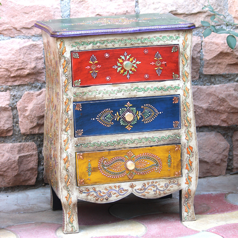 Nightstand on sale jewelry holder